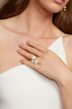 14k Monaco Ring White Pearl